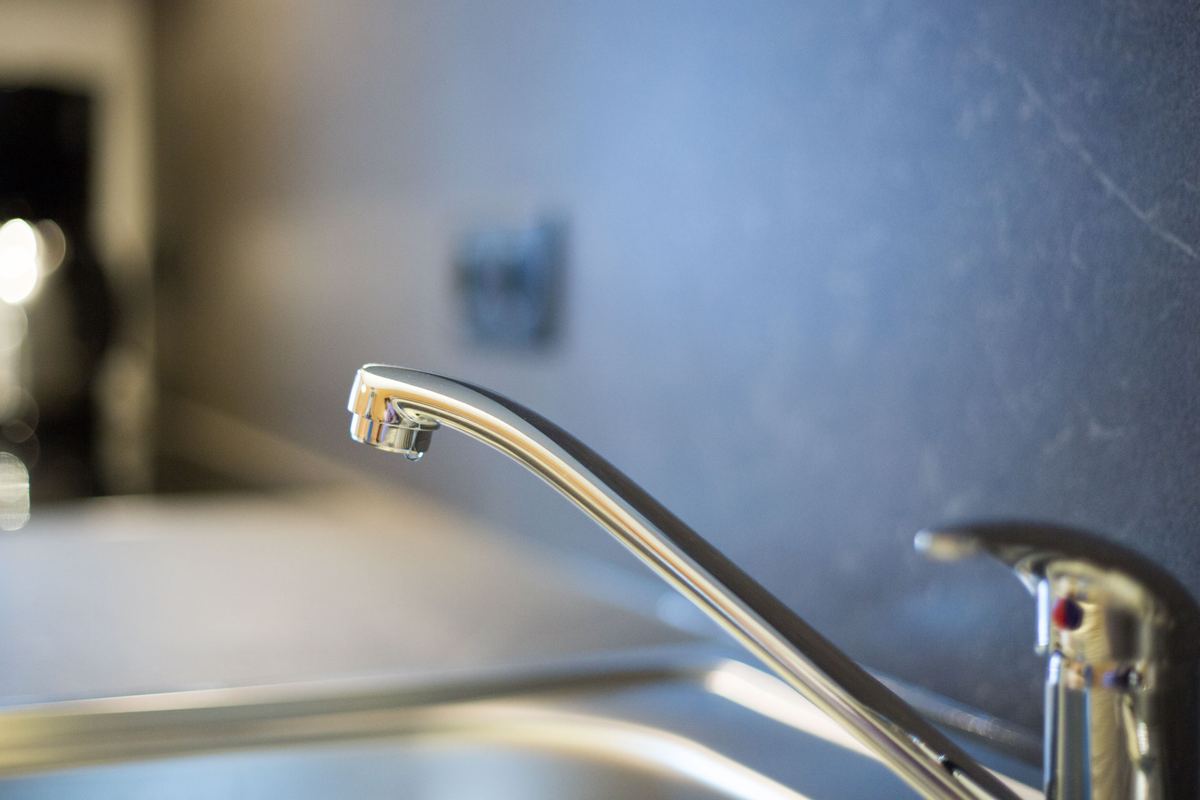 Detailaufnahme der Küchenarmatur